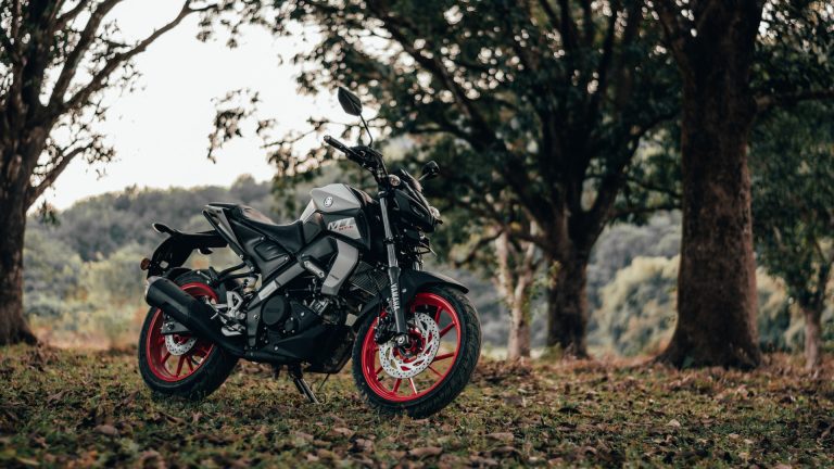 Riscurile conducerii unei motociclete pe drumurile din Romania