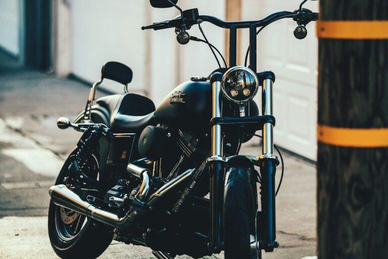 Ghidul complet pentru alegerea celor mai potrivite echipamente de siguranță pentru motocicliști