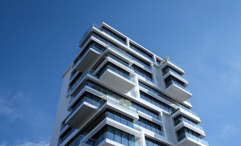 Descoperă Bucureștiul: Alegeți Apartamentul Perfect cu Top Estate Team