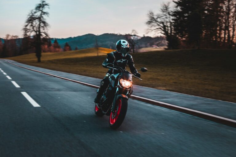 Casca moto: esențială pentru siguranța pe motocicletă