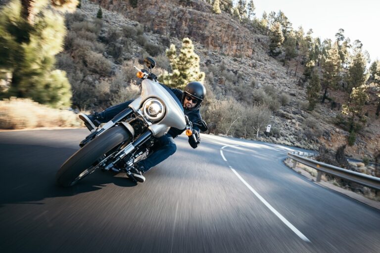 Cum să întreții motocicleta pentru performanță maximă