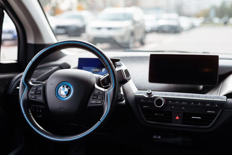Mașini futuriste care vor schimba lumea auto