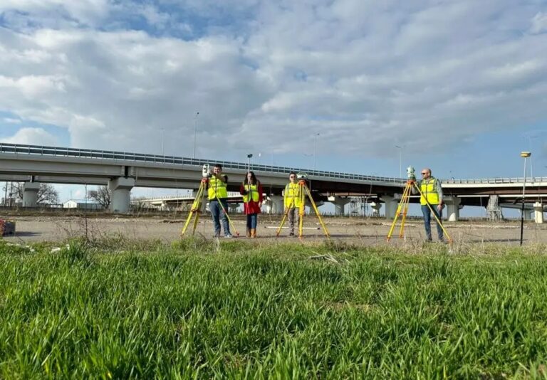 GalileoTopo oferă servicii topografice complete, cu precizie ridicată și soluții adaptate proiectelor de orice complexitate