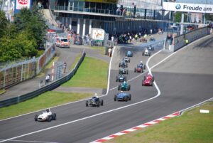 Istoricul competițiilor de viteză pe circuit în România