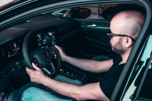 Cum să reduci zgomotele din mașină: sfaturi practice