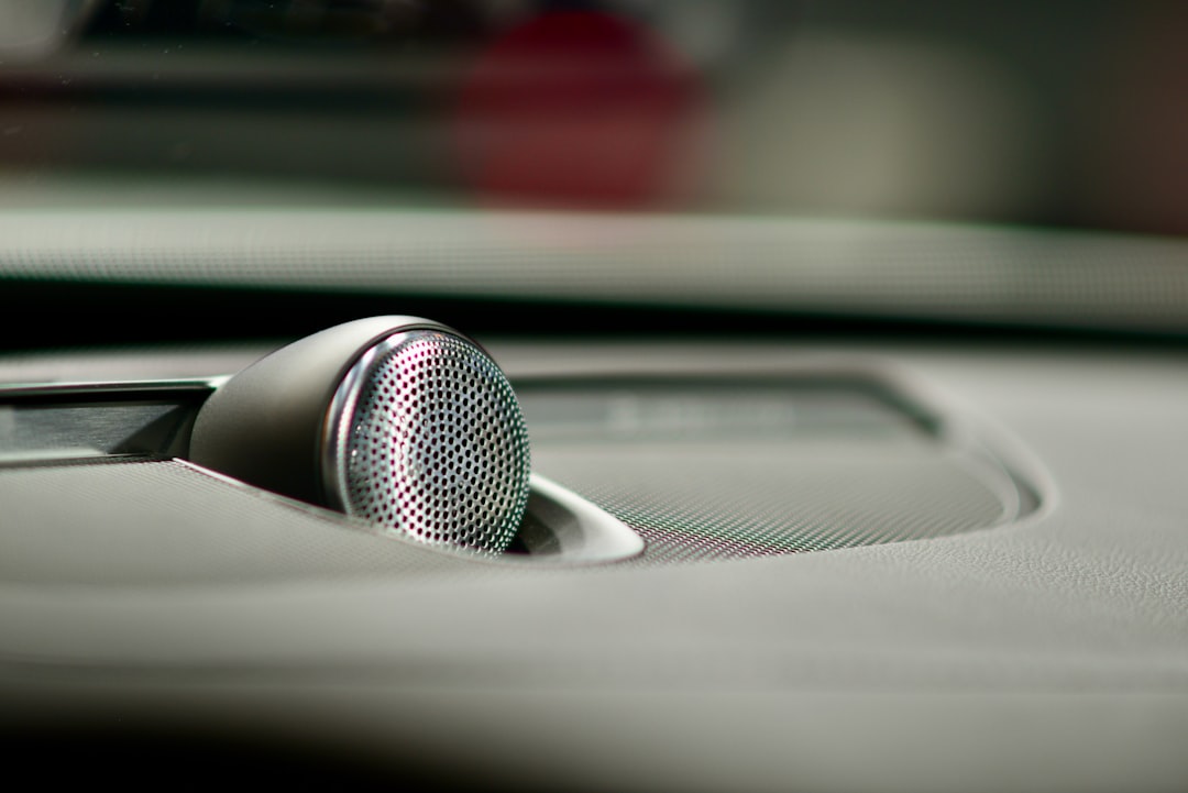 Photo car noise