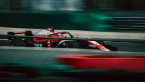 Photo amateur car racing analysis research