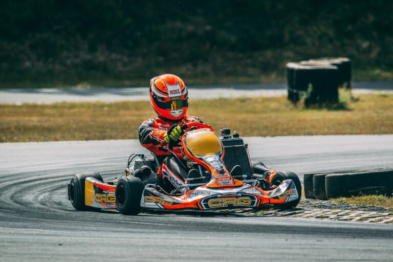 Tot ce trebuie să știi despre karting-ul ca început