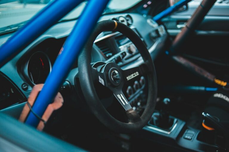 Analiza beneficiilor strut-bar-urilor pentru rigidizarea șasiului auto