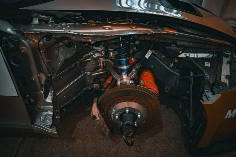 Tot ce trebuie să știi despre tehnologia în automobilismul sportiv